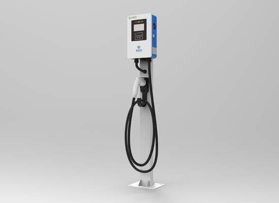 Λευκό και μπλε 7KW AC EV φορτιστή στο χώρο στάθμευσης ξενοδοχείων γραφείων